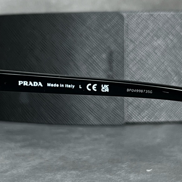 Prada PR23ZSF 54mm Square Sunglasses in Black NWT 377$ - Picture 13 of 16